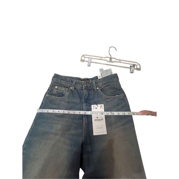 SRADIVARIUS Womans Loose Wide Fit Jeans Sz 4/32 NWT - Picture 7 of 10